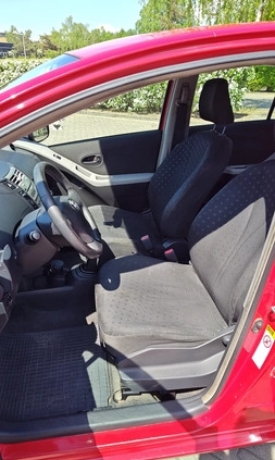 Toyota Yaris cena 9600 przebieg: 173200, rok produkcji 2007 z Poznań małe 106